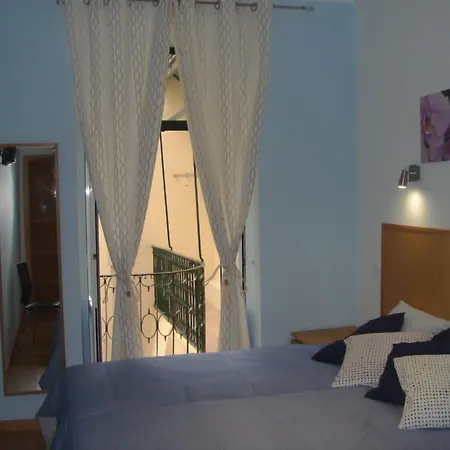Pensionat Downtown 3*
