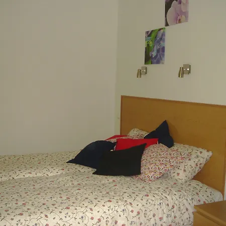 Downtown Гостьовий будинок 3*