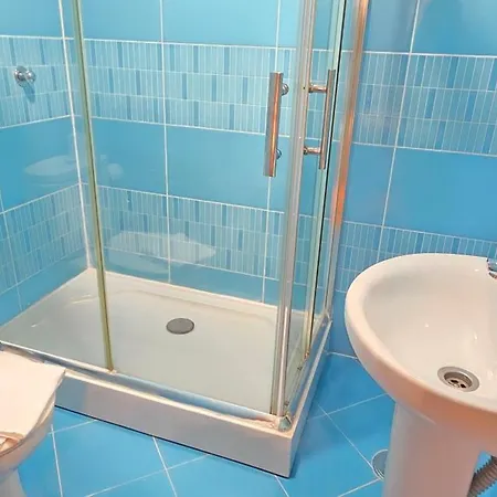 Downtown Гостьовий будинок 3*