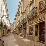Downtown 3*